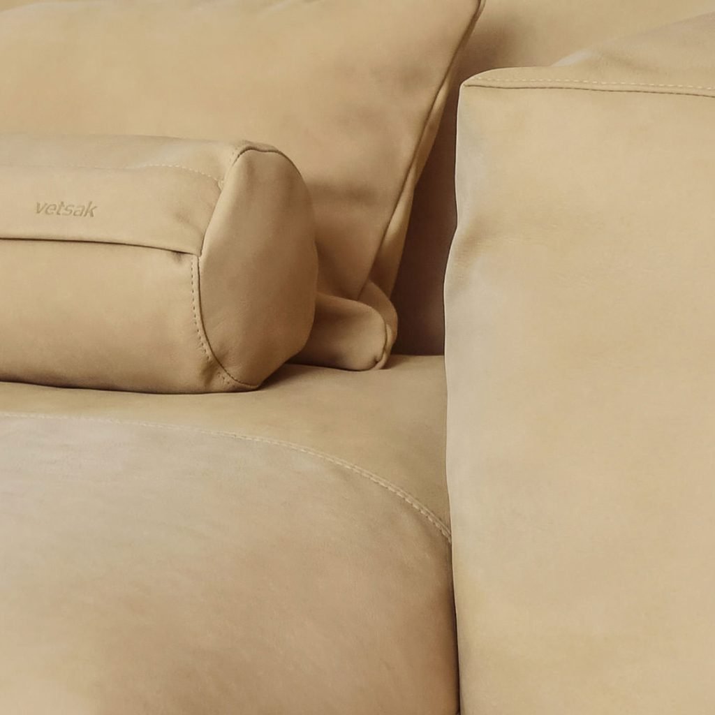 Vetsak zitzak: maten, stoffen en comfort uitgelegd 19 vetsak fabric details leather beigeleather beige
